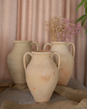 Anatolische terracotta vaas met twee grepen